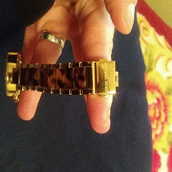 Michael Kors Authentic watch mk-5688 - Picture 4 of 5